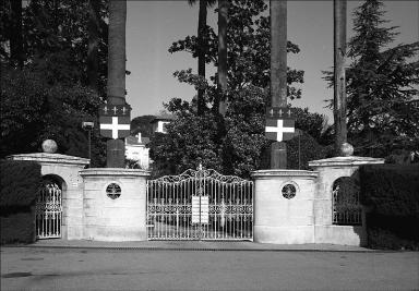 Portail d'entrée.