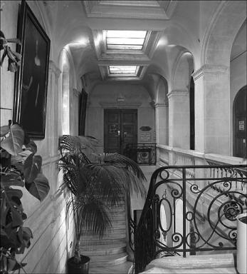 Premier étage. Cage d'escalier.