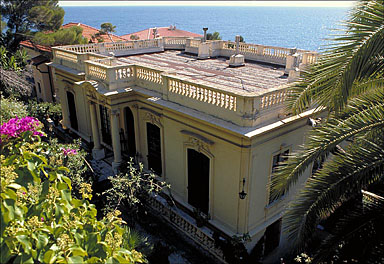 Vue d'ensemble de la façade nord, depuis le nord.