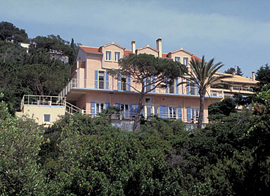 Villa Marie-Jeanne, actuellement hôtel. Corniche de la Cote 60. Parcelle 1566.
