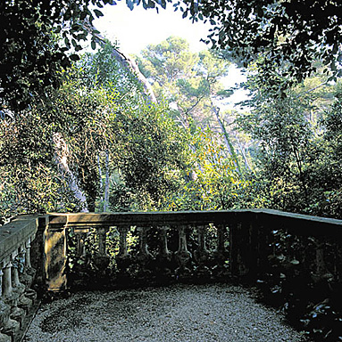 Le petit belvédère au nord-ouest de la villa.