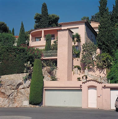 Vue d'ensemble de la façade sud.