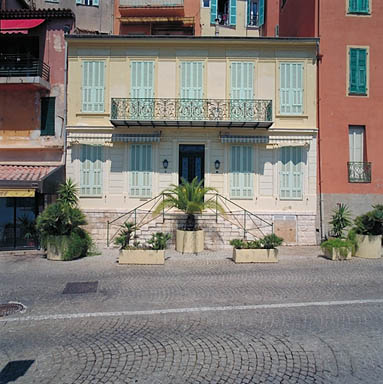 Vue en perspective de la façade sud.