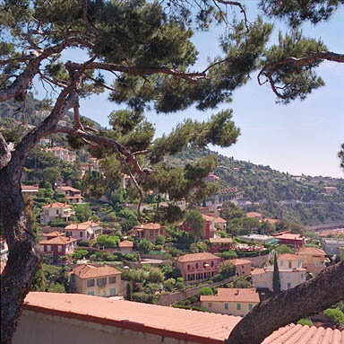 Vue d'ensemble de la partie est du lotissement situé dans le quartier La Barmassa, depuis le nord-est.