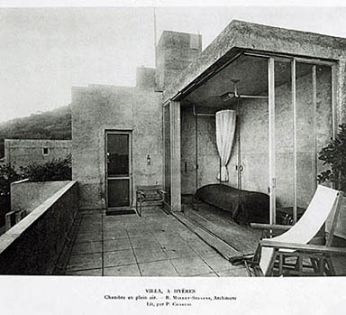 Logis initial. Deuxième étage. Chambre en plein air.