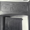 Deuxième étage. Pièce Aa. Dessus de porte en lambris avec l'inscription en relief A. VINCENT 1788.