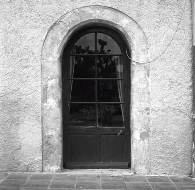 Détail de la porte d'entrée de la partie ouest.