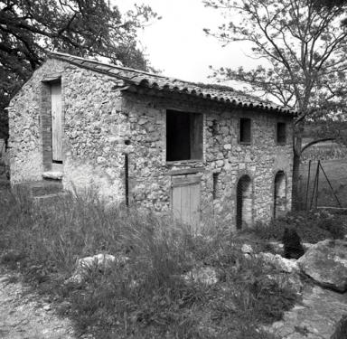 Porcherie, vue de volume prise du sud-ouest.