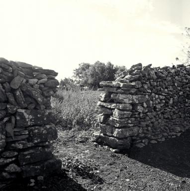 Parc à moutons, revers de l'entrée de l'enclos.