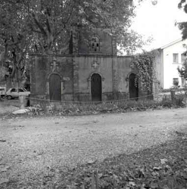Pigeonnier, poulailler, loge  cochons.