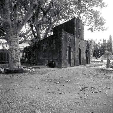 Pigeonnier, poulailler, loge à cochons.