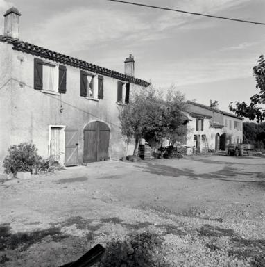 Vue d'ensemble prise du sud-ouest.