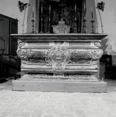 Autel, vue générale.