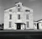 Le troisième bâtiment central (cuisines), vue de face du pignon est.