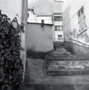 Passage entre les maisons des parcelles 1159 et 1164.