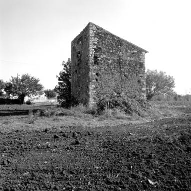 Vue de volume prise du sud-est.