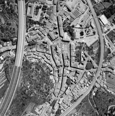 Vue aérienne verticale.