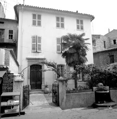 Façade.