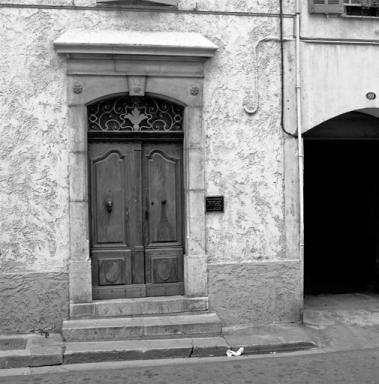 Porte de l'ancien hpital ?