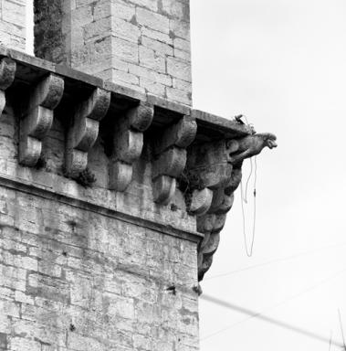 Le clocher.