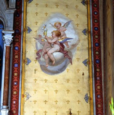Angelots droits.