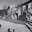 Vue extérieure de la maison d'habitation.