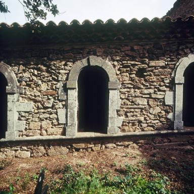 Grand cloître. Elévations sur le préau, galerie est, détail d'une baie.