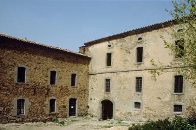 Bâtiment C, élévation sud, travées 1 à 3.