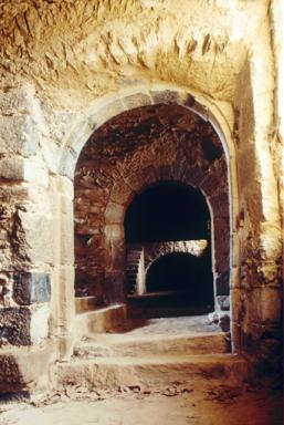 Bâtiment B, étage de soubassement, porte du cellier.