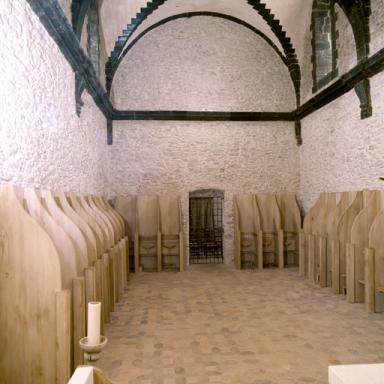 Eglise 2, intérieur, vue de volume prise du sud.