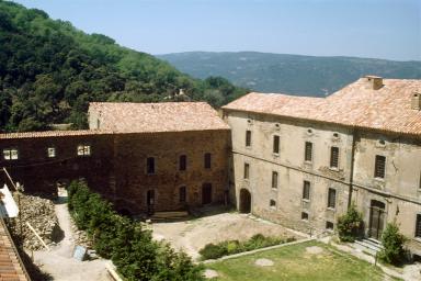 Bâtiment C, élévation sud, travées 1 à 6, vue prise du toit du bâtiment A.