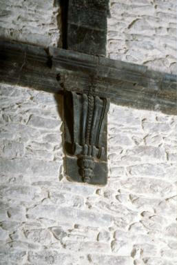 Eglise 2, intérieur, console.