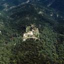 Vue aérienne éloignée prise du sud, stéréo droite.