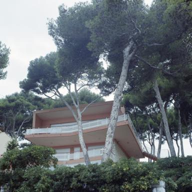 Villa Frema. Parcelle 1979 BX 126. 880, boulevard de Bacon. Façade sud-est vers la mer.