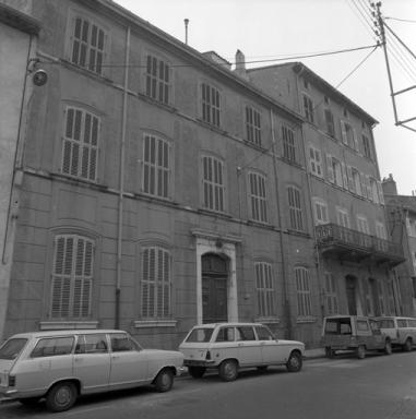 Façade.