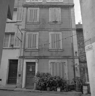 Façade.