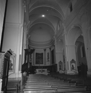 Vue d'ensemble de la nef.
