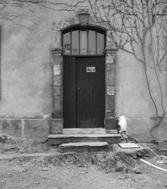 Bâtiment A, corps 3, élévation nord, premier niveau : porte.