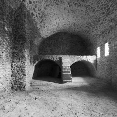 Bâtiment B, étage de soubassement, cellier, vue de volume prise du nord.