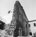 Bâtiment C, aile est, extrémité est en cours de restauration.