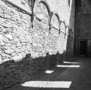 Petit cloître, galerie est, vue d'ensemble prise du nord.