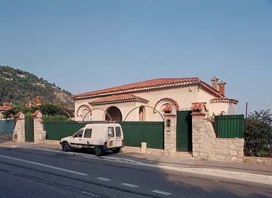 Vue d'ensemble de la façade nord-ouest.