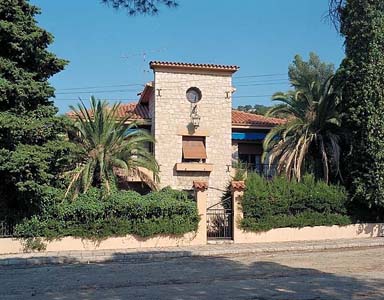 Vue d'ensemble de la façade sud.