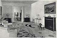 La villa Aujourd'hui. Le salon. Vue prise vers la porte de la salle à manger.