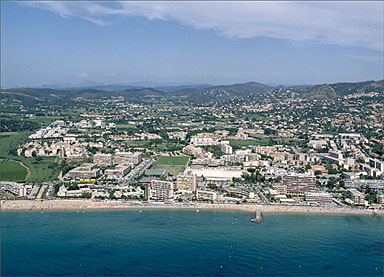Vue aérienne du quartier Les Près, depuis l'est.