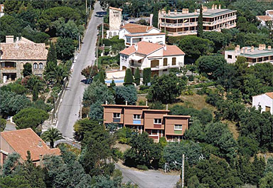 Vue aérienne prise depuis le sud.