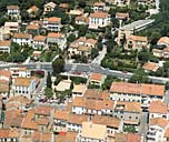 Vue aérienne depuis le sud.