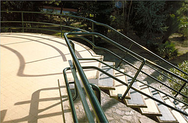 L'escalier vu depuis l'ouest.