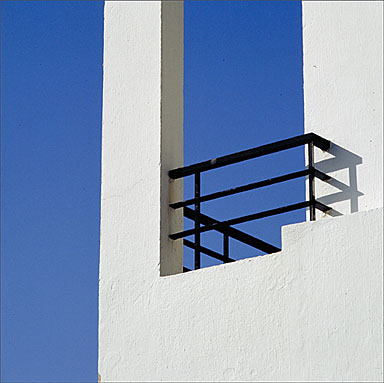 Détail: garde-corps de la terrasse sur la façade est.