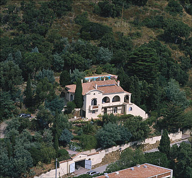 Vue aérienne depuis le sud-est.